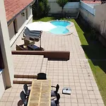 Дом отдыха Casa Na - Com Piscina *